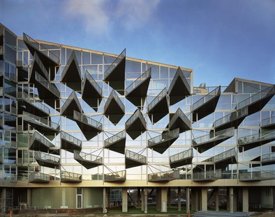 Danish Architecture Center e BIG mostra FORMGIVING – An Architectural Future History 
